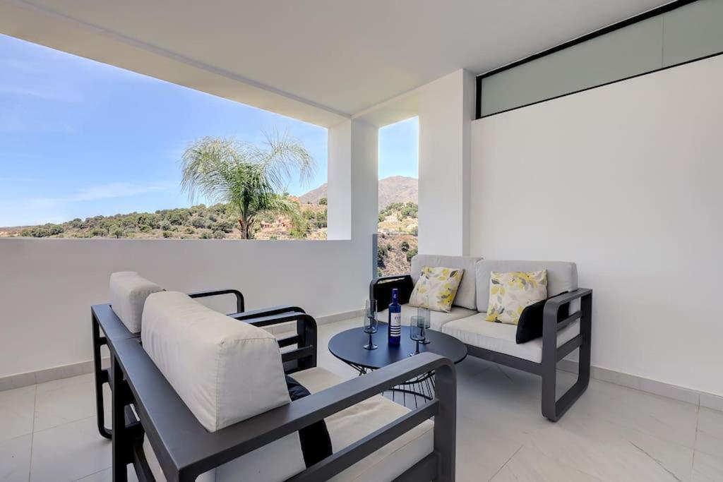 Luxurious At Hills With Stunning Views Appartement Estepona